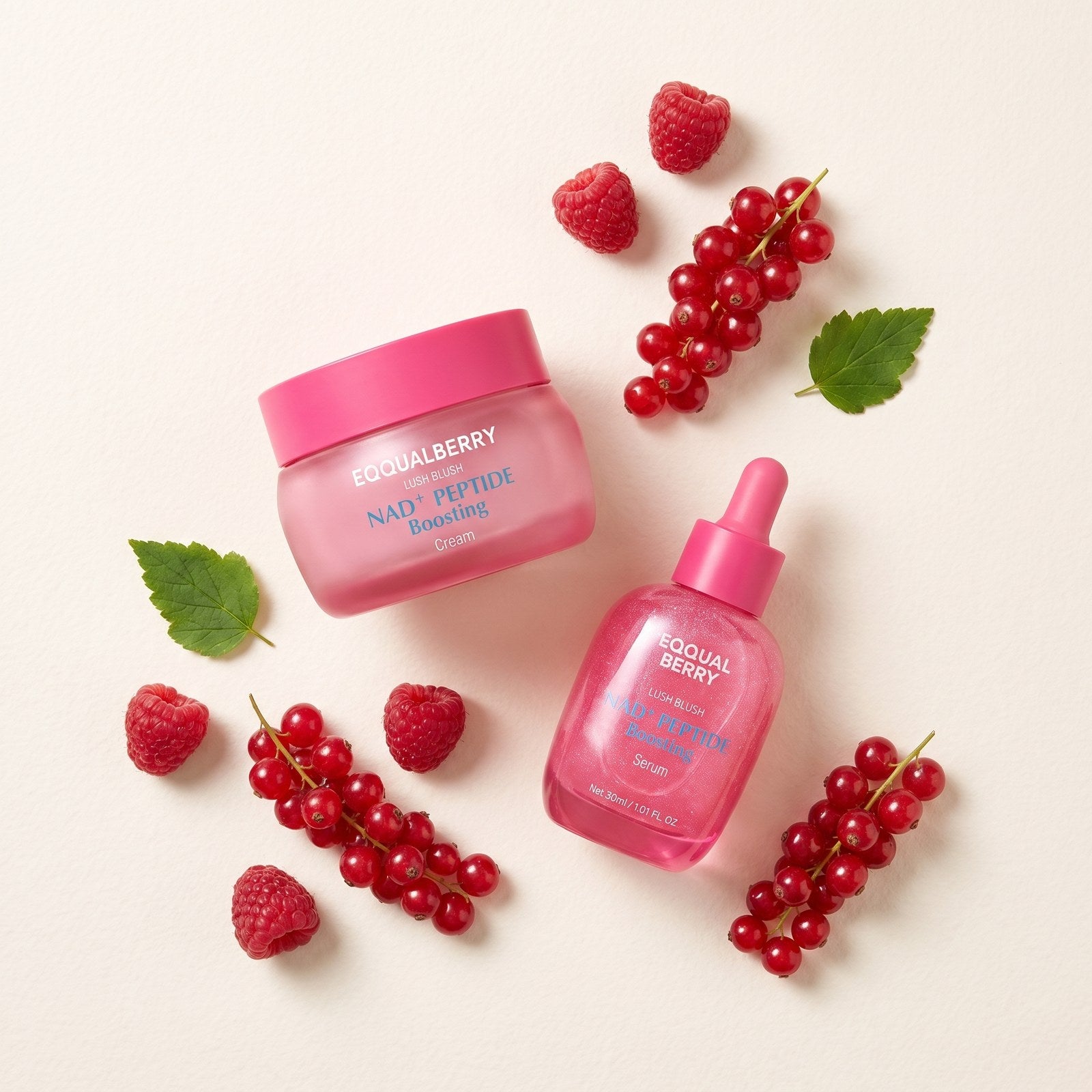 Sérum y crema EQQUALBERRY con frutos rojos